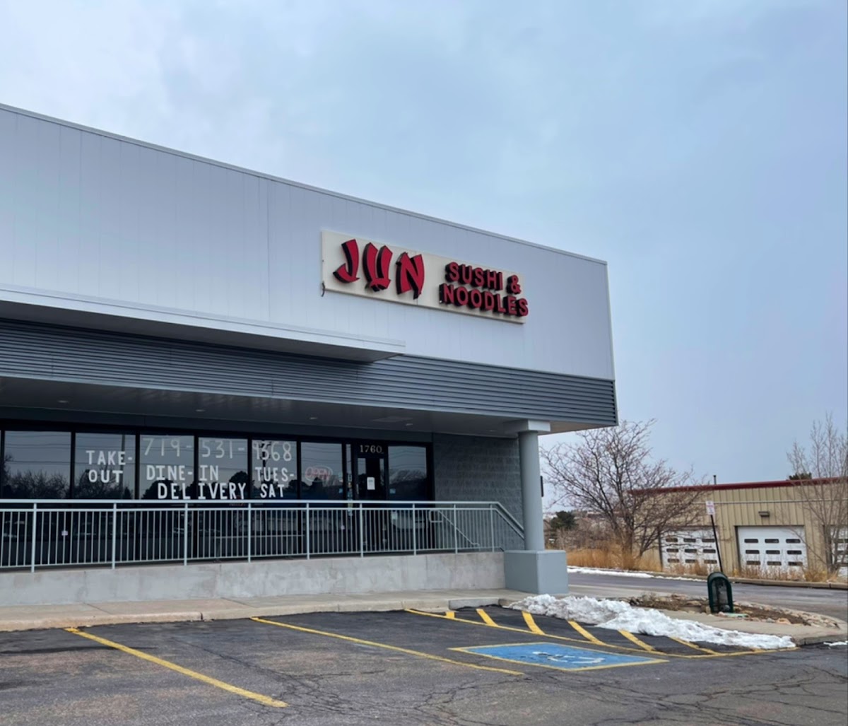 Jun Japanese Restaurant & Sushi Bar